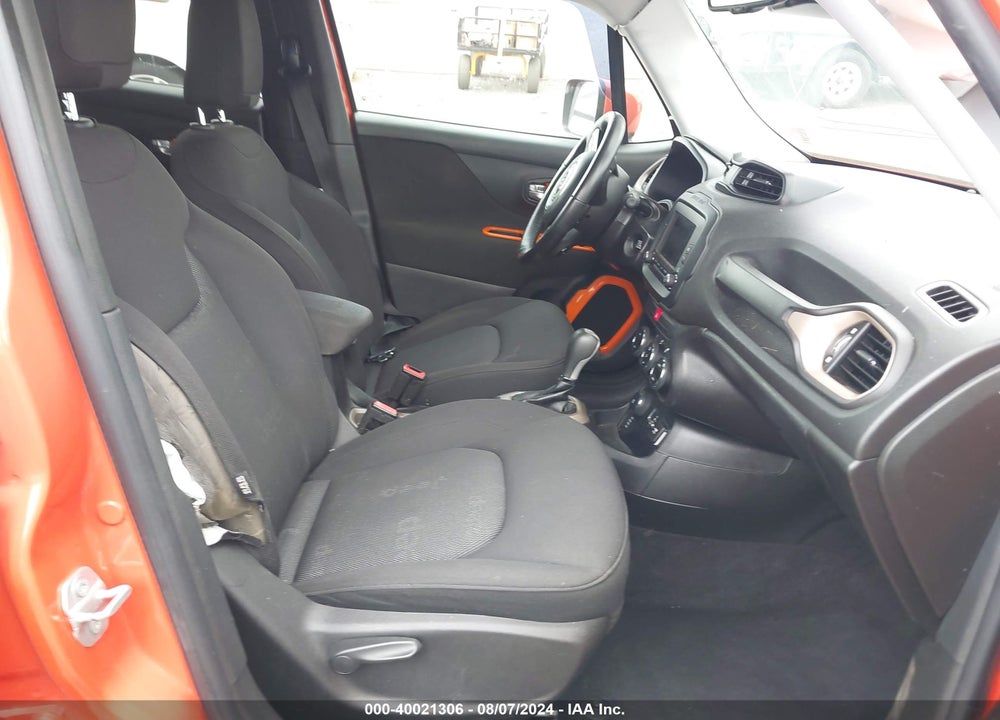 2016 JEEP RENEGADE LATITUDE VIN: ZACCJBBT8GPD27215