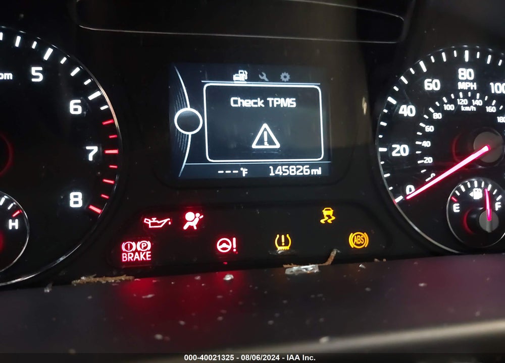 2016 KIA SORENTO 3.3L LX VIN: 5XYPG4A51GG042225