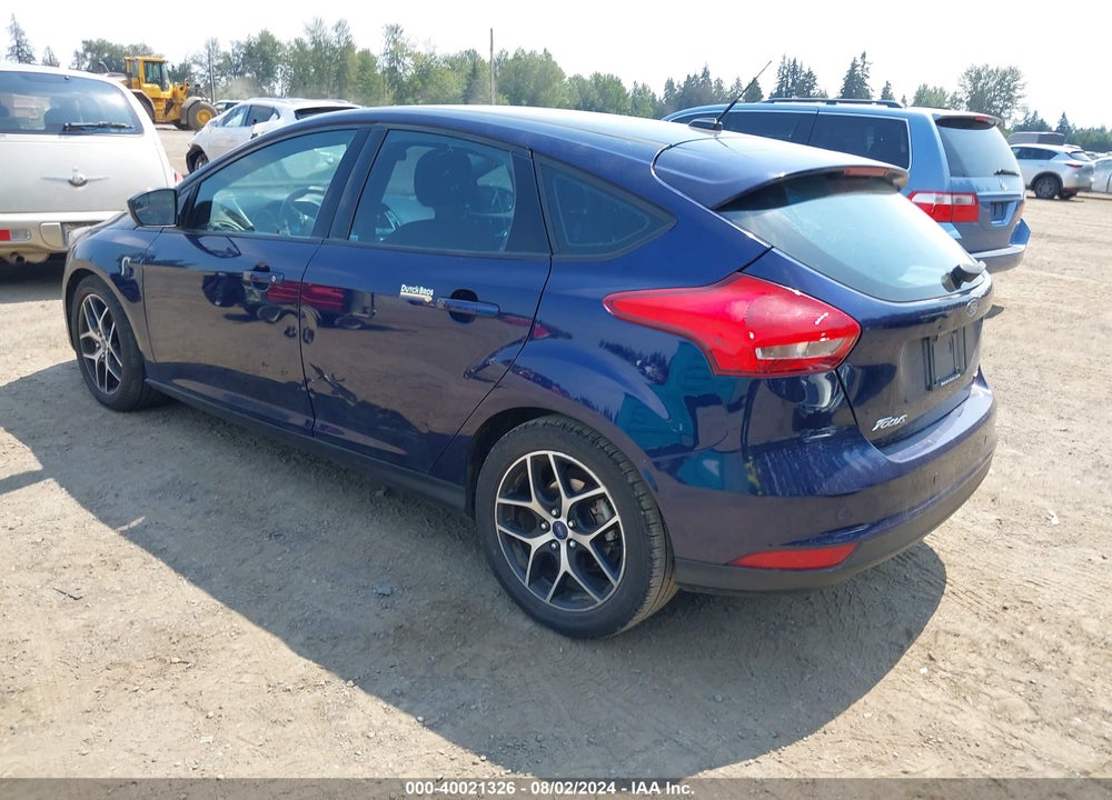 2017 FORD FOCUS SEL VIN: 1FADP3M24HL220008