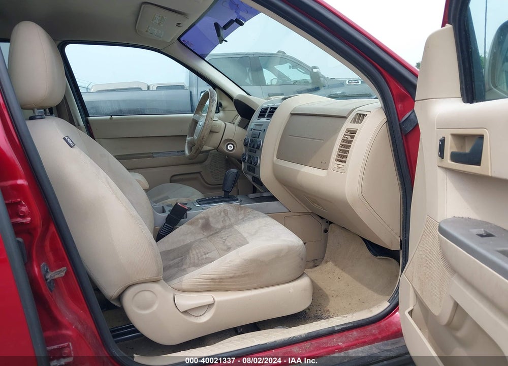 2008 FORD ESCAPE XLT VIN: 1FMCU03108KD30450