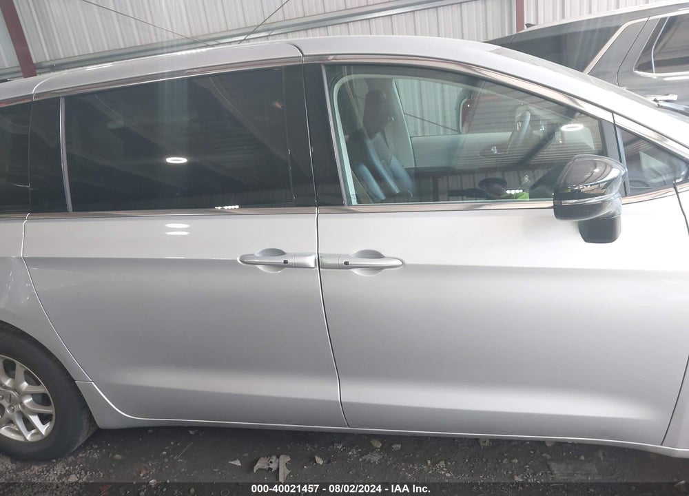 2024 CHRYSLER PACIFICA TOURING L VIN: 2C4RC1BG9RR146477