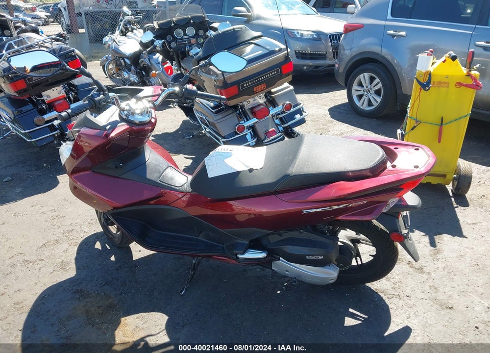 2016 HONDA PCX 150 VIN: RLHKF1805GY100205