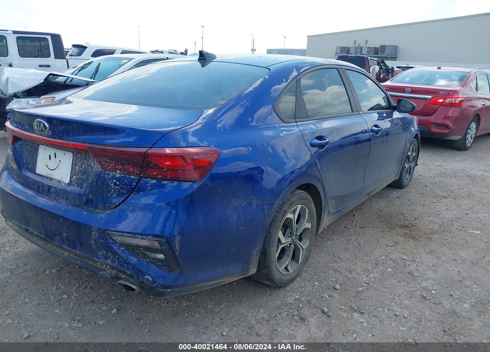2019 KIA FORTE LXS VIN: 3KPF24AD2KE125301
