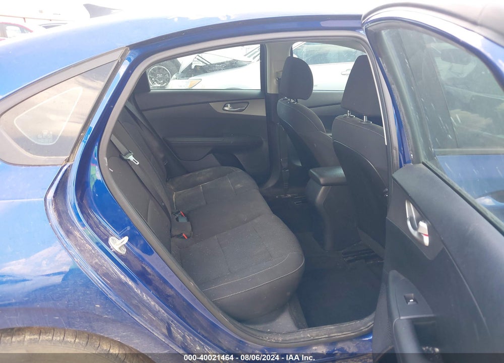 2019 KIA FORTE LXS VIN: 3KPF24AD2KE125301