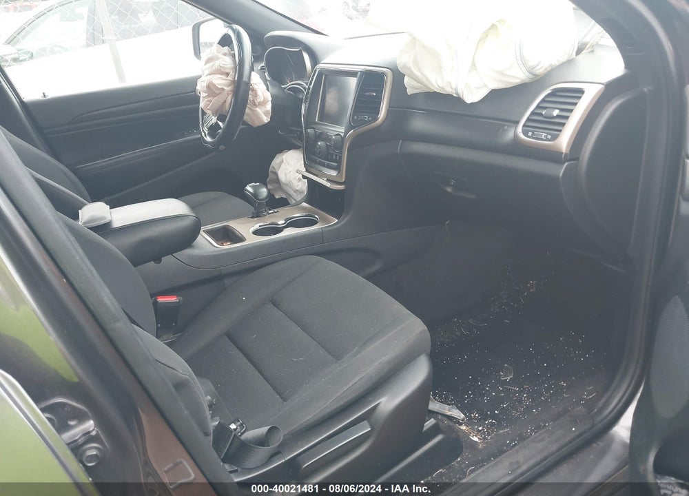 2015 JEEP GRAND CHEROKEE LAREDO VIN: 1C4RJEAG3FC613914