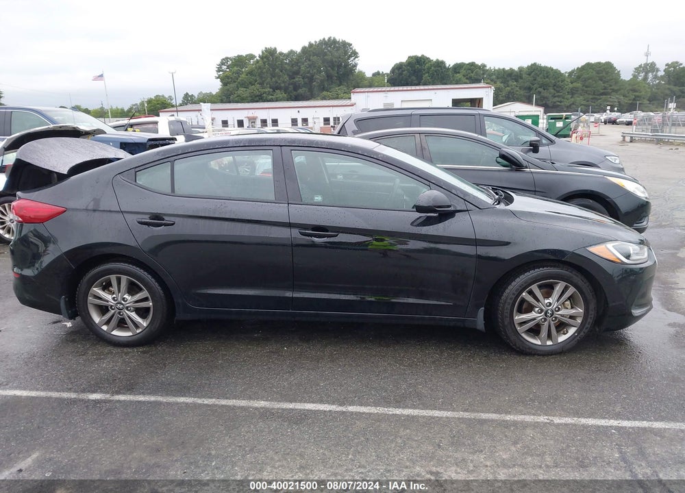 2018 HYUNDAI ELANTRA SEL VIN: 5NPD84LF3JH246143