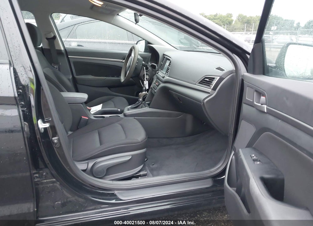 2018 HYUNDAI ELANTRA SEL VIN: 5NPD84LF3JH246143
