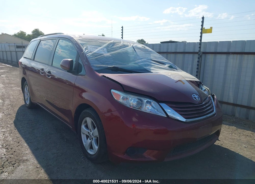 2015 TOYOTA SIENNA LE 8 PASSENGER VIN: 5TDKK3DC8FS583996