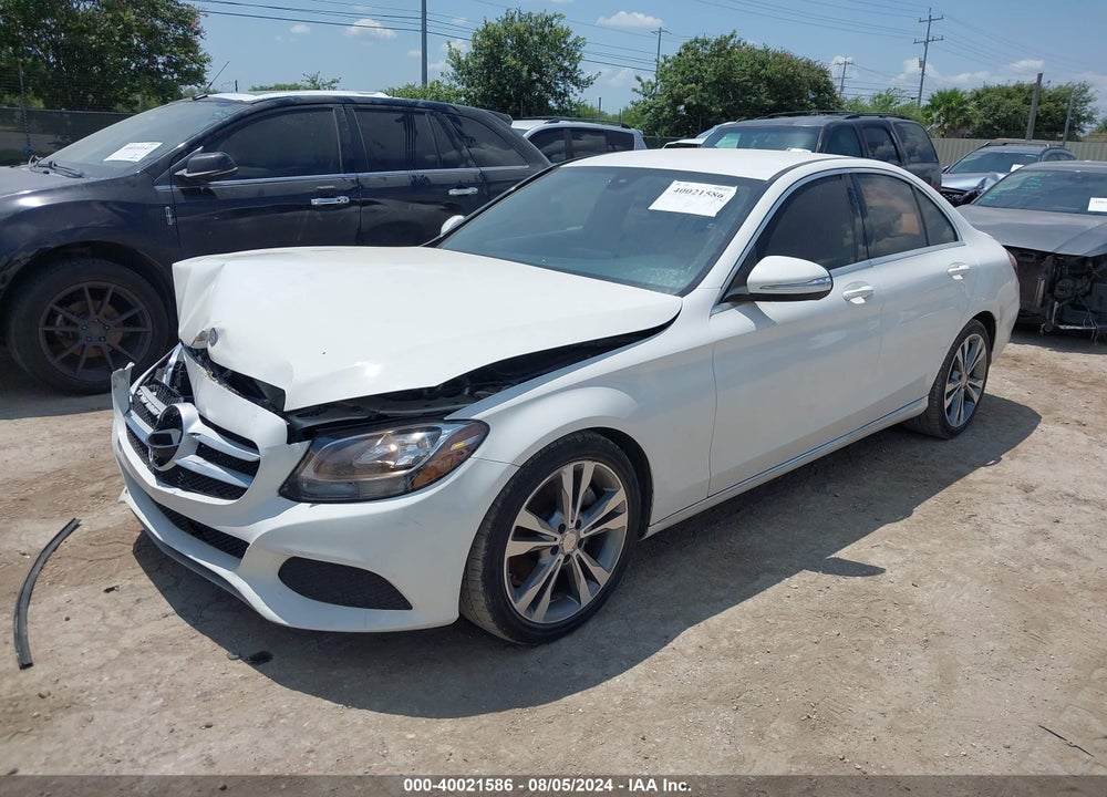 2015 MERCEDES-BENZ C 300 LUXURY/SPORT VIN: 55SWF4JB1FU072608