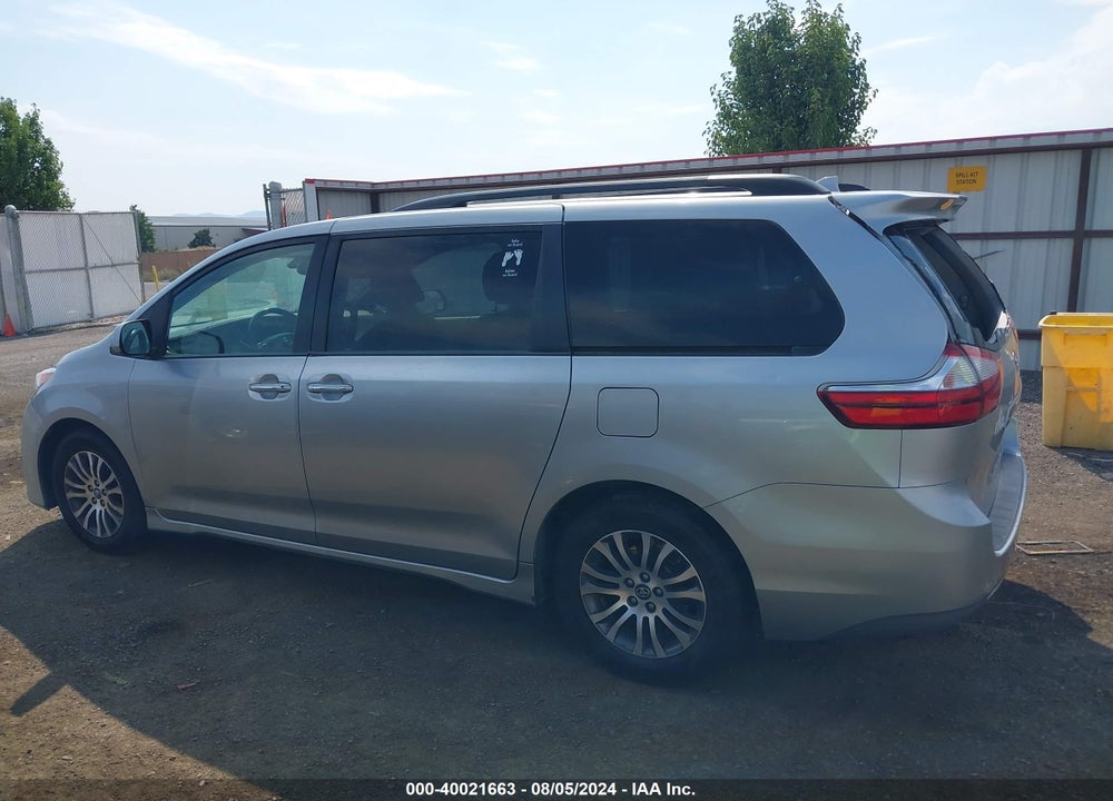 2019 TOYOTA SIENNA XLE 8 PASSENGER VIN: 5TDYZ3DC2KS009281