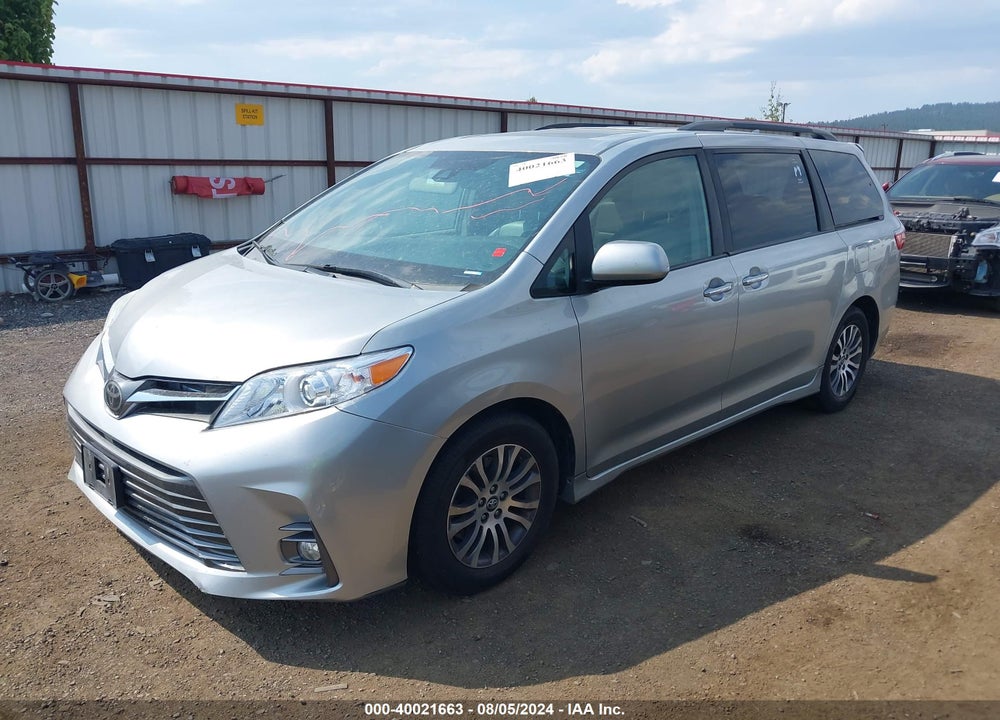 2019 TOYOTA SIENNA XLE 8 PASSENGER VIN: 5TDYZ3DC2KS009281