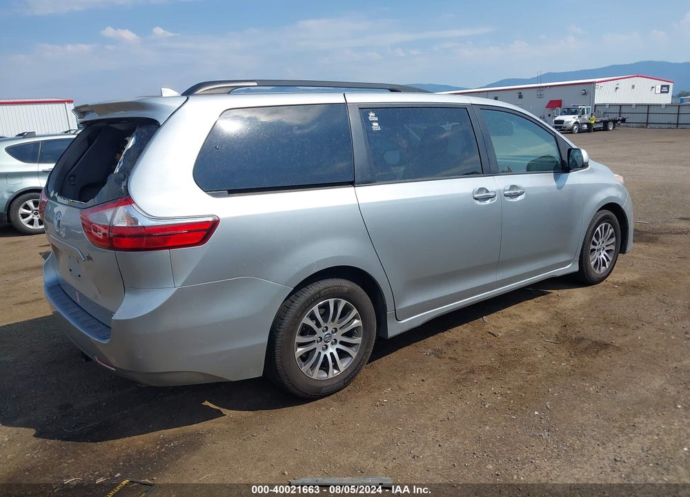 2019 TOYOTA SIENNA XLE 8 PASSENGER VIN: 5TDYZ3DC2KS009281