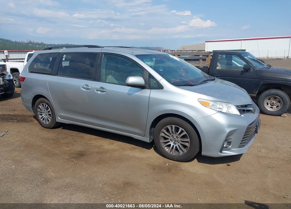 2019 TOYOTA SIENNA XLE 8 PASSENGER VIN: 5TDYZ3DC2KS009281