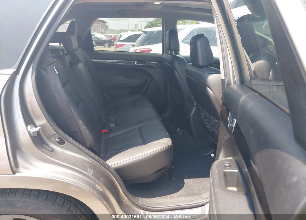 2013 KIA SORENTO SX V6 VIN: 5XYKWDA23DG327068