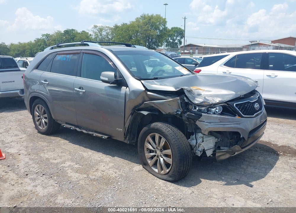 2013 KIA SORENTO SX V6 VIN: 5XYKWDA23DG327068