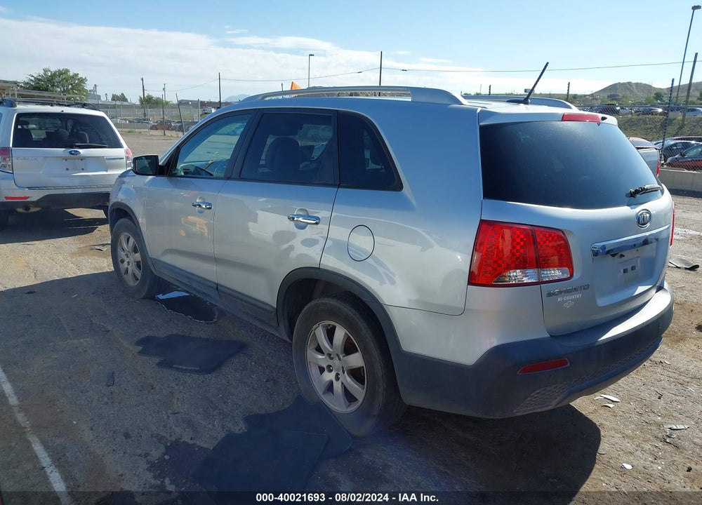 2011 KIA SORENTO LX VIN: 5XYKT4A18BG158839
