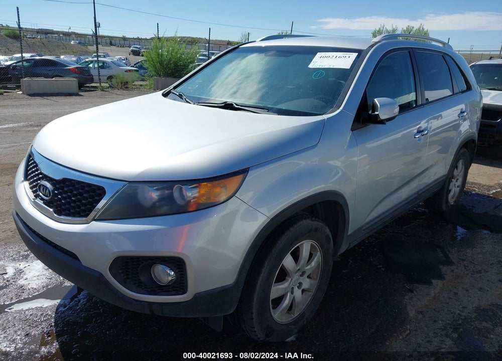 2011 KIA SORENTO LX VIN: 5XYKT4A18BG158839
