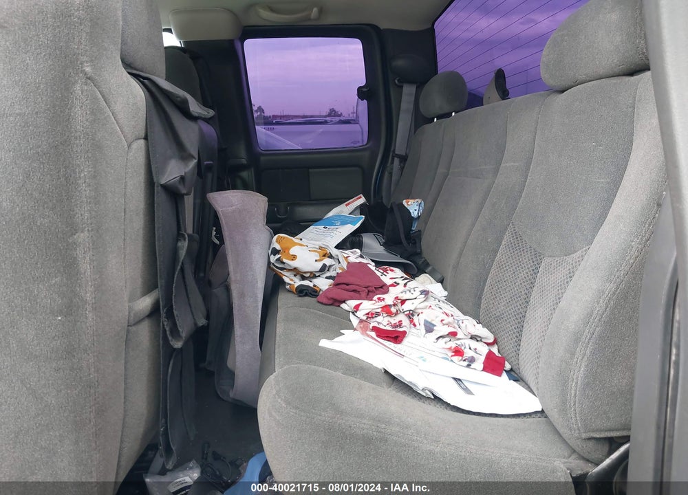 2003 CHEVROLET SILVERADO 1500 LS VIN: 1GCEK19T63E261188