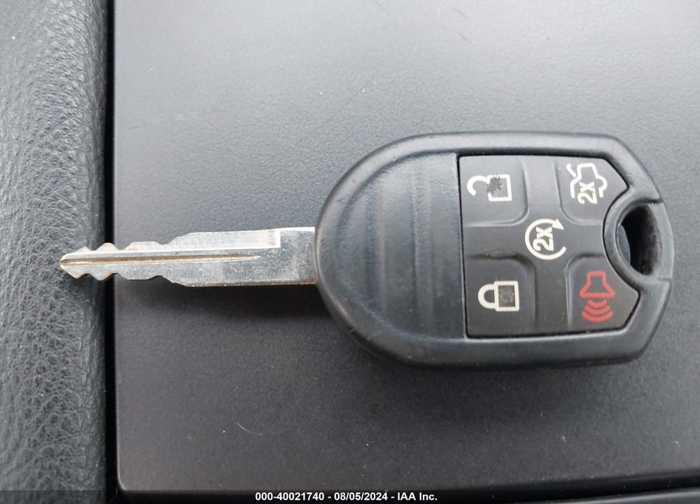 2013 FORD TAURUS SEL VIN: 1FAHP2E80DG199062