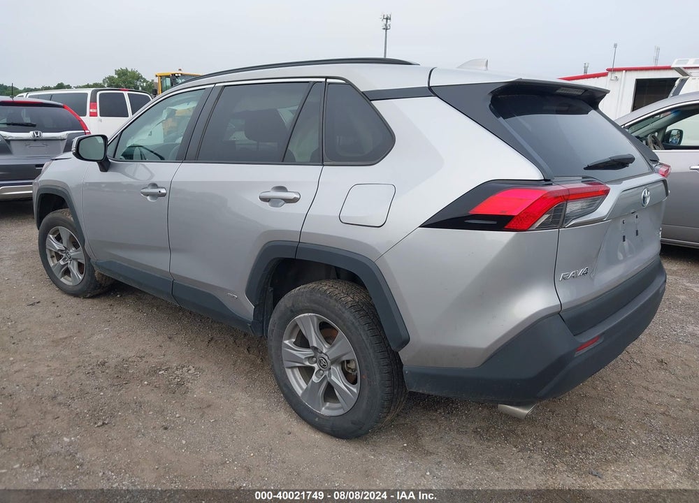 2022 TOYOTA RAV4 HYBRID XLE VIN: 4T3RWRFV6NU051924