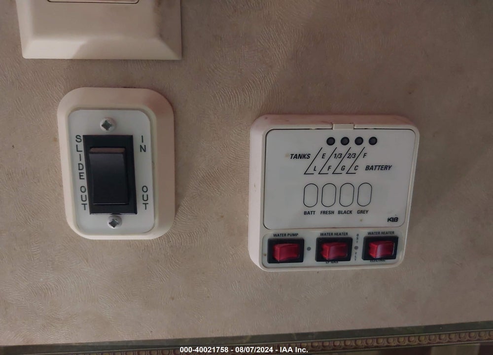 2006 JAYCO OTHER VIN: 1UJBJ02R161EJ1298