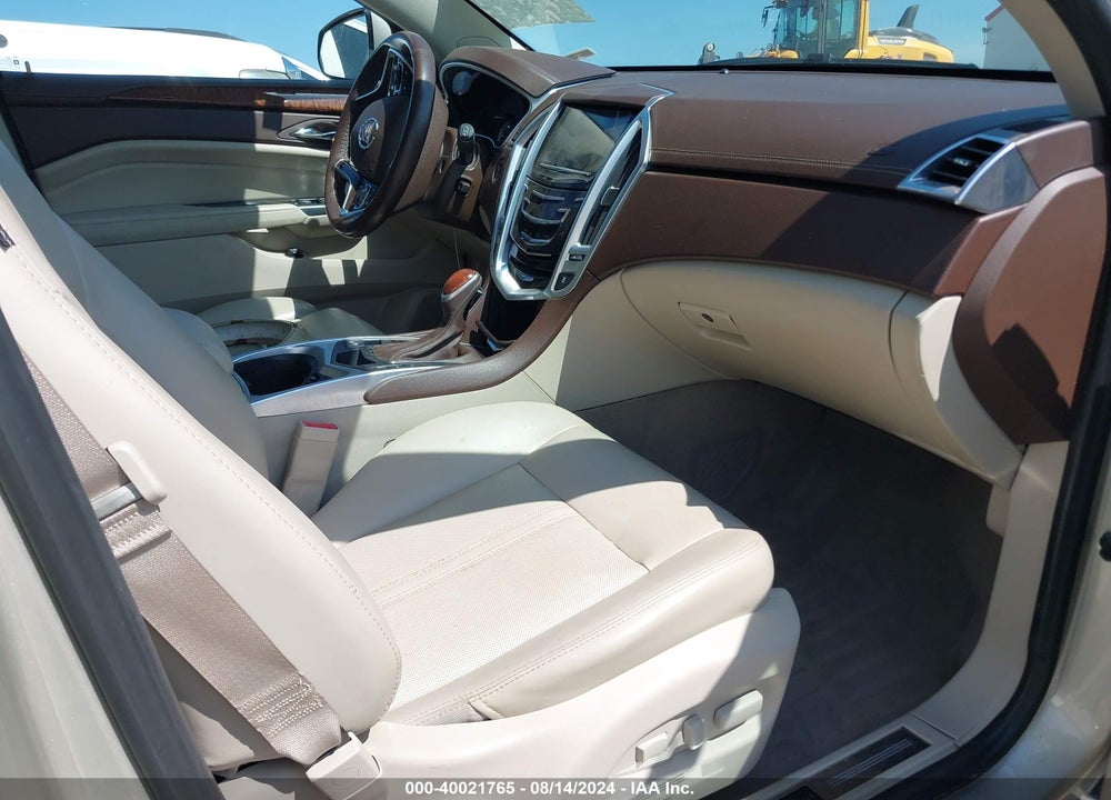 2014 CADILLAC SRX PERFORMANCE COLLECTION VIN: 3GYFNFE34ES678004