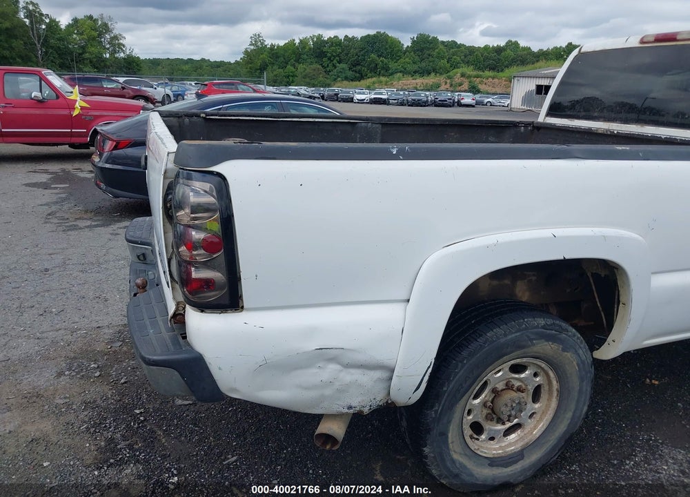 2004 CHEVROLET SILVERADO 2500HD LS VIN: 1GCHC29U74E354117