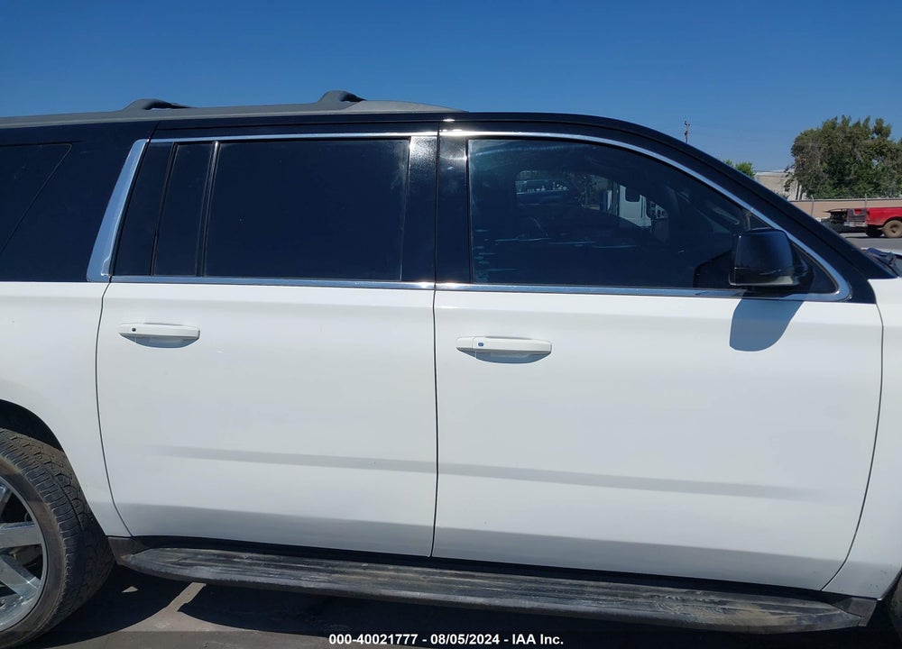 2015 CHEVROLET SUBURBAN 1500 LT VIN: 1GNSCJKC8FR695093