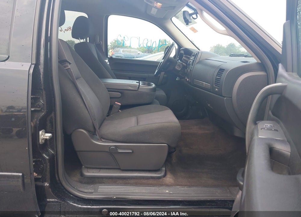 2013 CHEVROLET SILVERADO 1500 LT VIN: 3GCPKSE77DG232767