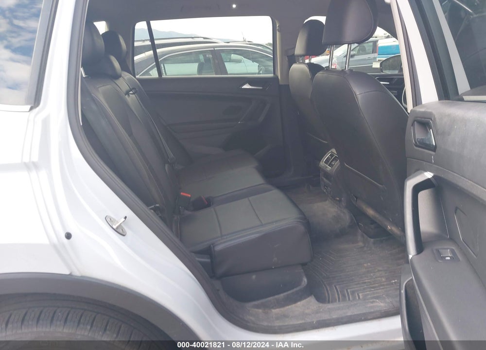 2018 VOLKSWAGEN TIGUAN 2.0T SE/2.0T SEL VIN: 3VV2B7AX5JM008957