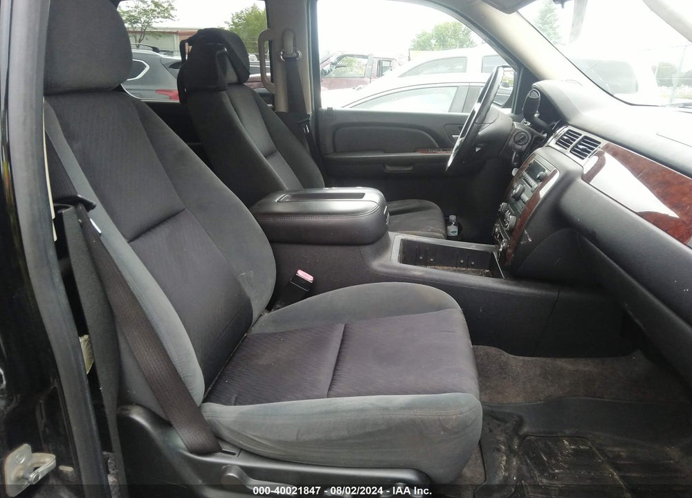 2009 CHEVROLET TAHOE LT1 VIN: 1GNFK23049R212864