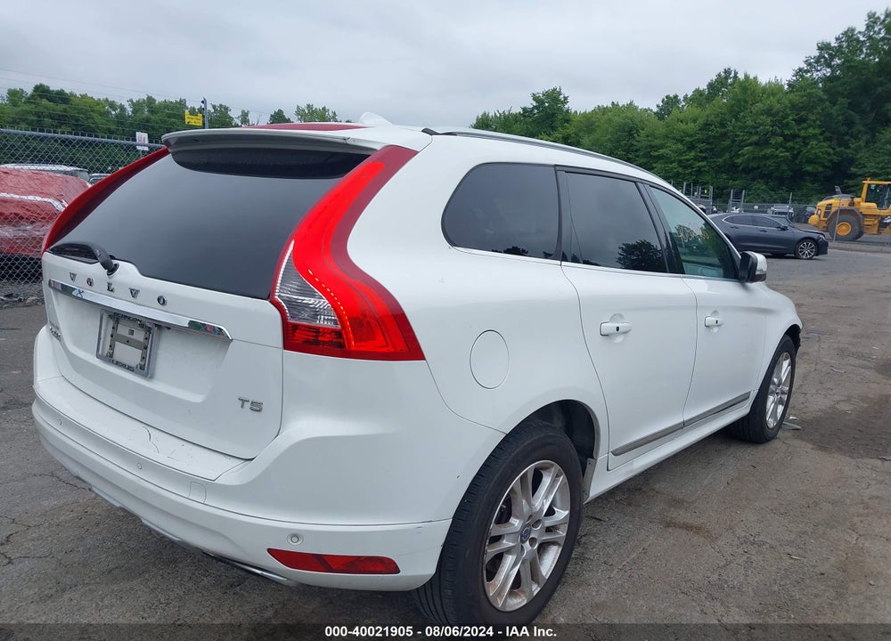 2015 VOLVO XC60 VIN: YV440MDK1F2741174