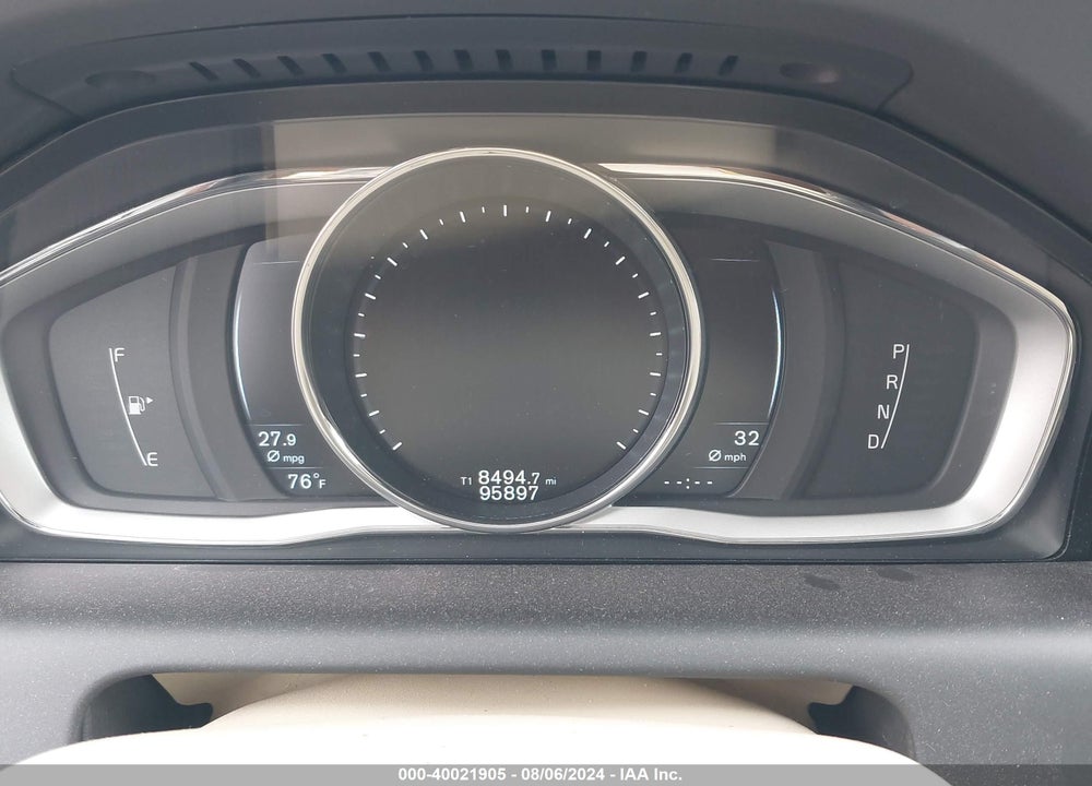 2015 VOLVO XC60 VIN: YV440MDK1F2741174