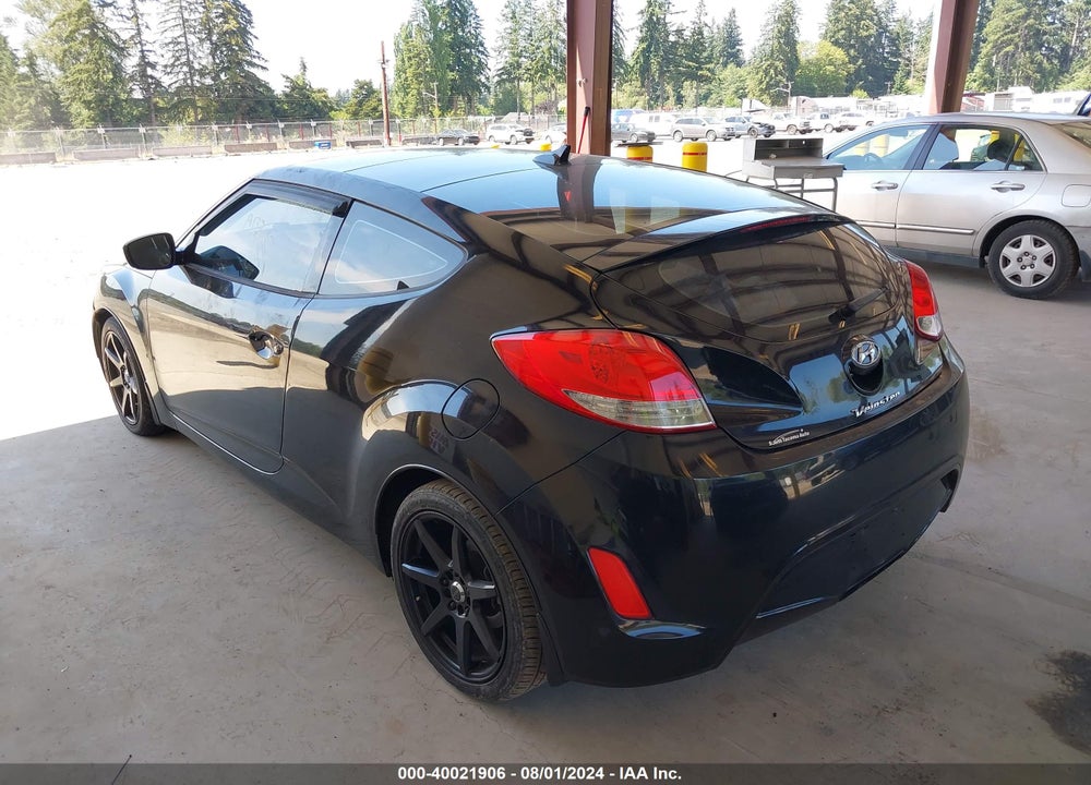 2013 HYUNDAI VELOSTER BASE W/GRAY VIN: KMHTC6AD1DU109778