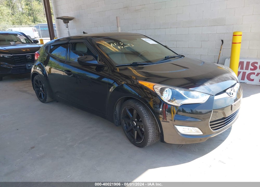 2013 HYUNDAI VELOSTER BASE W/GRAY VIN: KMHTC6AD1DU109778