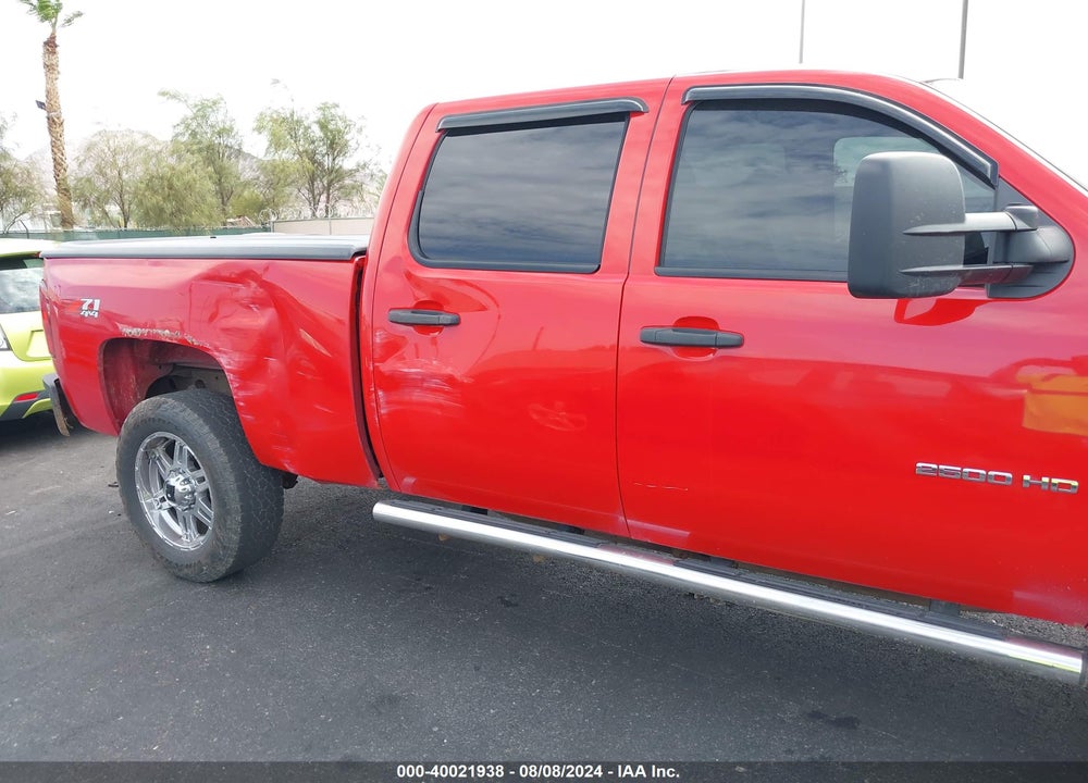 2014 CHEVROLET SILVERADO 2500HD LT VIN: 1GC1KXC8XEF114875