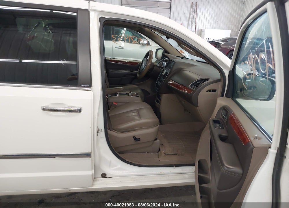 2012 CHRYSLER TOWN & COUNTRY TOURING-L VIN: 2C4RC1CG1CR369103