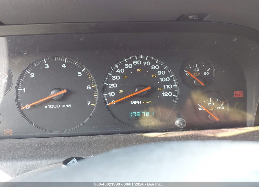 2000 JEEP GRAND CHEROKEE LAREDO VIN: 1J4GW48S4YC352626
