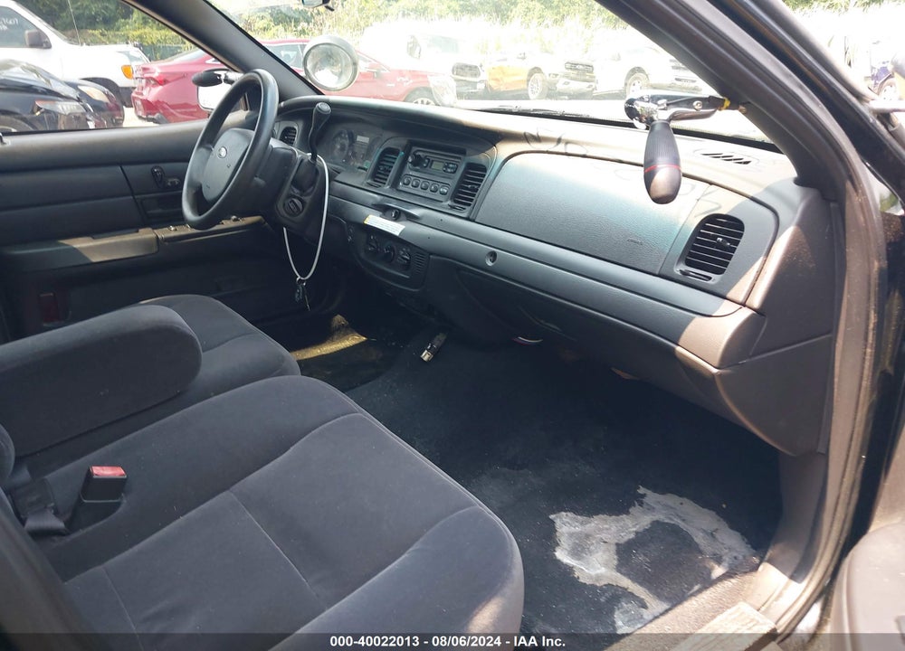 2006 FORD CROWN VICTORIA POLICE/POLICE INTERCEPTOR VIN: 2FAHP71W16X118083