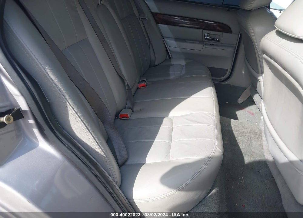 2005 MERCURY GRAND MARQUIS LS/LSE VIN: 2MEFM75W75X622266