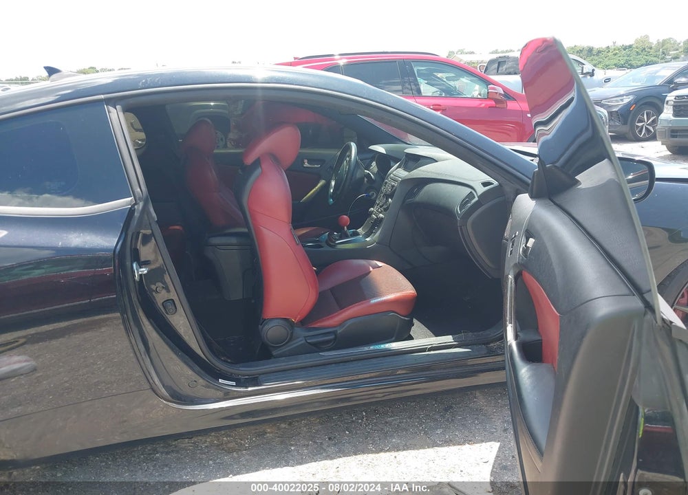 2013 HYUNDAI GENESIS 3.8 R-SPEC VIN: KMHHU6KJ8DU107985
