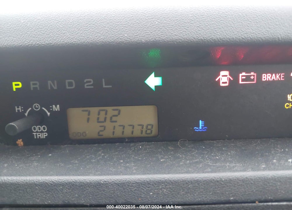 2004 SCION XB VIN: JTLKT324640159195