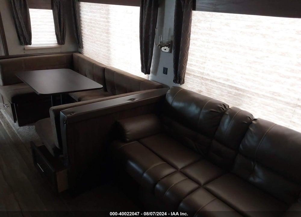 2019 PATROIT 264D VIN: 4X4TCKB28KX135455