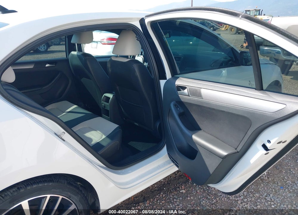 2016 VOLKSWAGEN JETTA 1.8T SPORT VIN: 3VWD17AJ3GM409418
