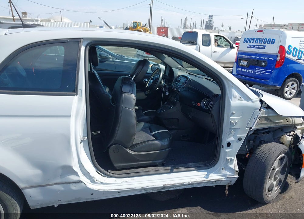 2017 FIAT 500E BATTERY ELECTRIC VIN: 3C3CFFGE6HT563251