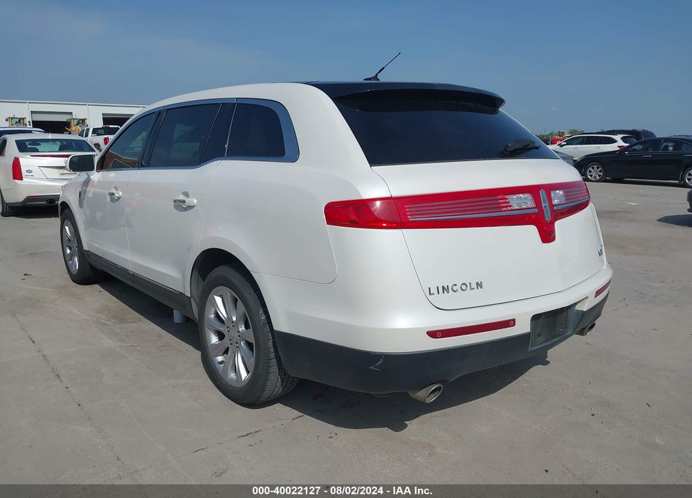2013 LINCOLN MKT VIN: 2LMHJ5FK2DBL51888