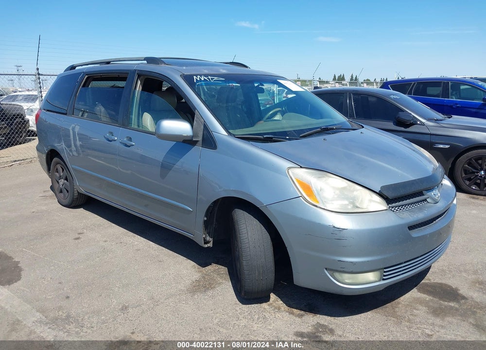 2004 TOYOTA SIENNA XLE VIN: 5TDZA22C84S033659