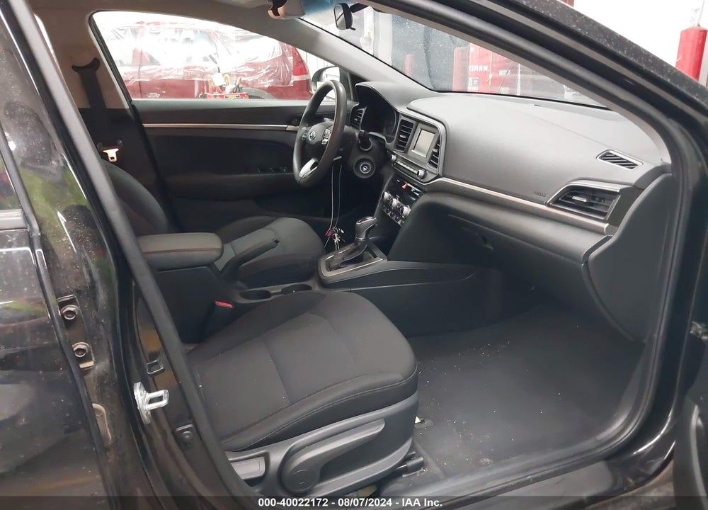 2020 HYUNDAI ELANTRA SE VIN: 5NPD74LF7LH542725