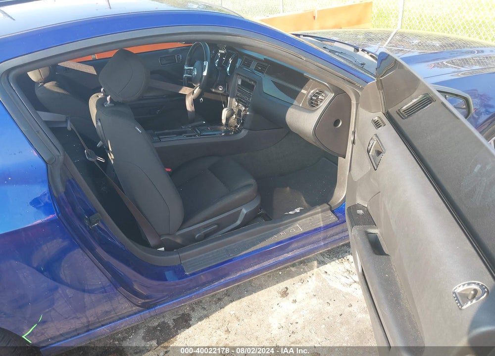 2014 FORD MUSTANG V6 VIN: 1ZVBP8AM2E5319072