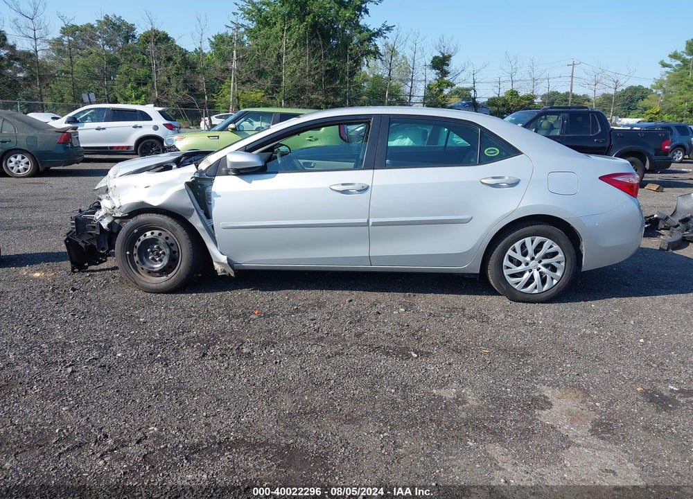 2018 TOYOTA COROLLA LE VIN: 2T1BURHE9JC051151